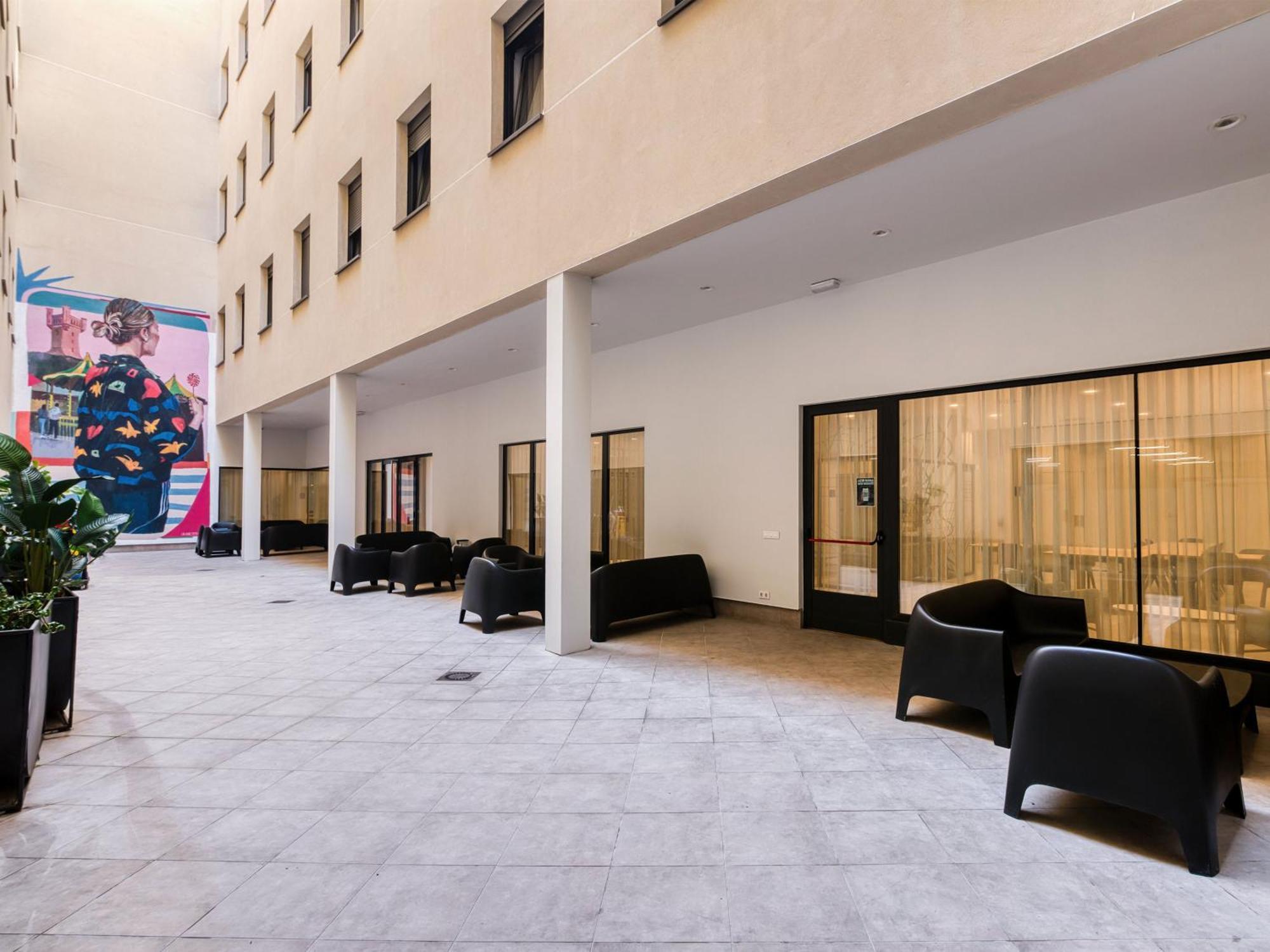 Livensa Living Studios San Sebastián Exteriör bild